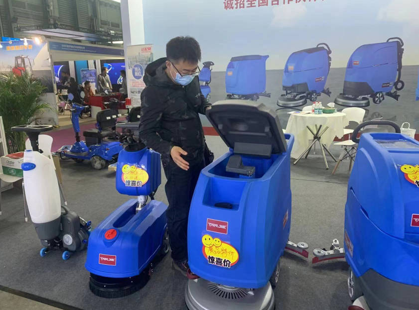 宜昌坦洁洗地机公司致力于电动洗地机的生产、销售和服务百家